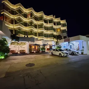 hotel-plaza-cozumel.quintano-roohotels.com/