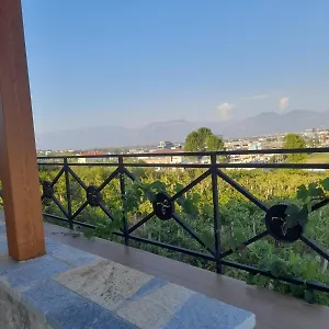 vila-shehi.hotels-in-tirana.com/